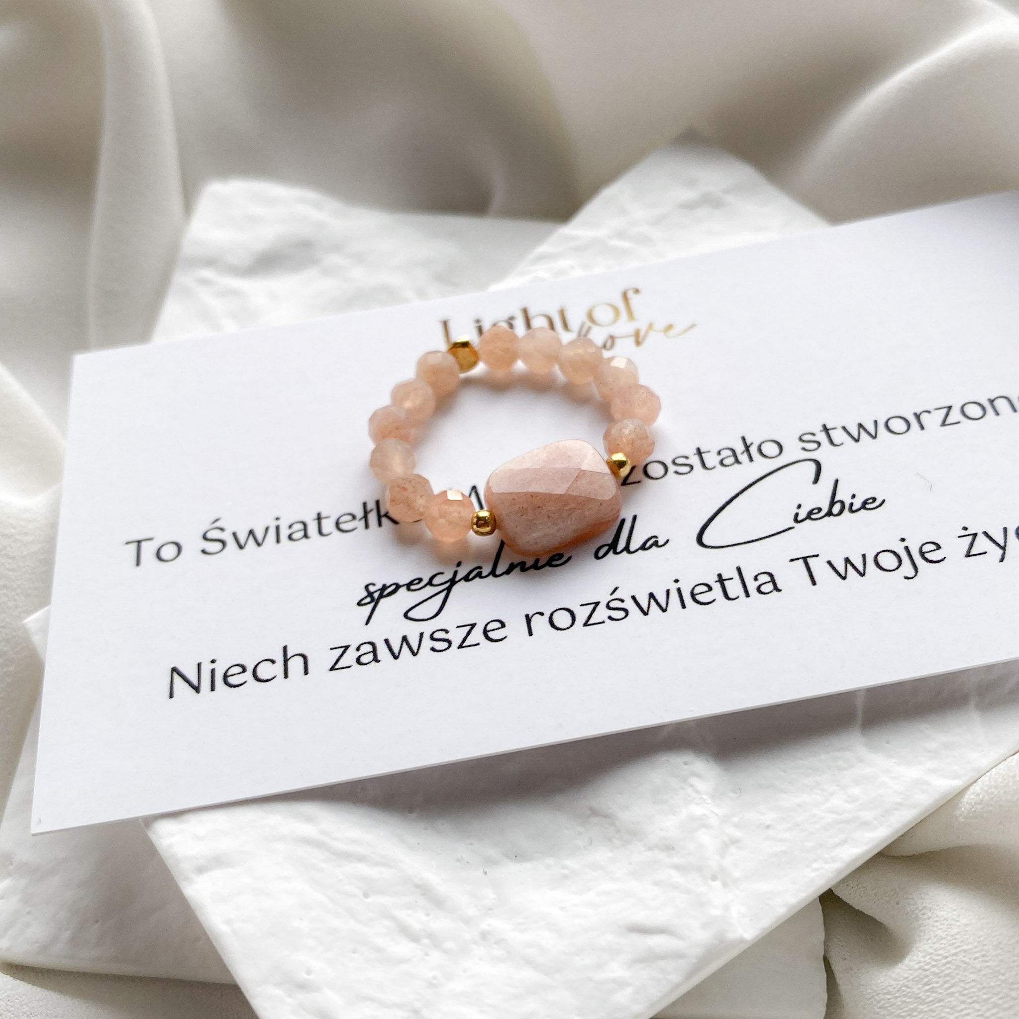 Pierścionek z kamienia słonecznego - obrazek 2